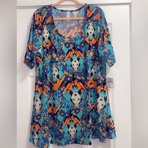 New LulaRoe Disney Perfect T-shirt